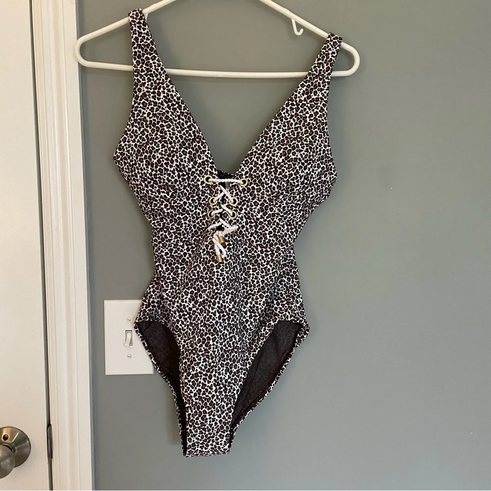 3 for $30 | NWOT SEA LEVEL SWIM Australia Wild Cat Lace Up One Piece Swimsuit - Picture 3 of 15